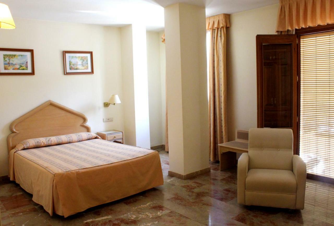 El Sol Hotel ลันจารอน ภายนอก รูปภาพ